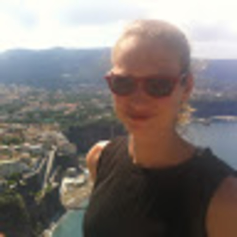 Meet your Posher, Lauren